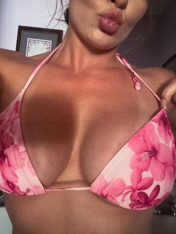 Itssammieraee page 2 image