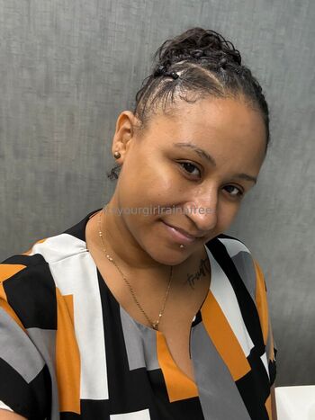 itsyourgirlrainafree