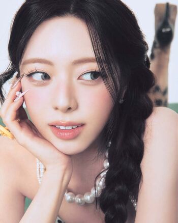 Itzy all in us page 3 image
