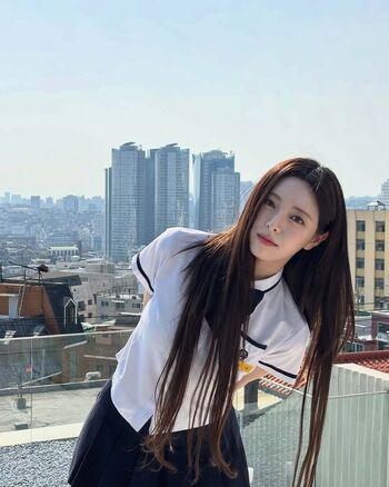 Itzy all in us image