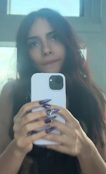 Ivy kittyy image