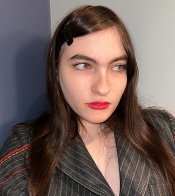 Ivy wolk image