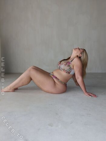 Izzy nicholls image