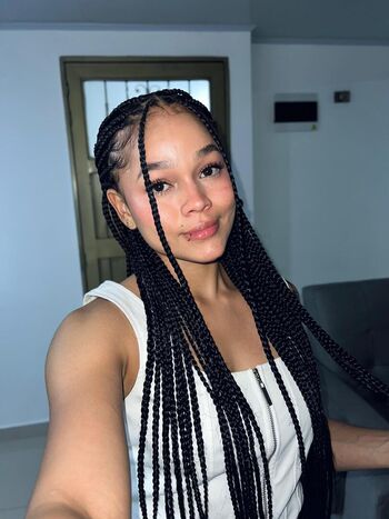 Izzy vega image