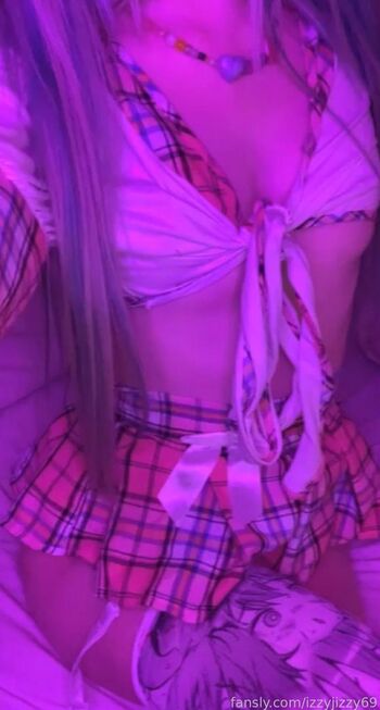 Izzyjizzy69 image