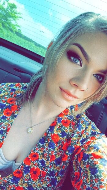 Izzysdizzyspells image