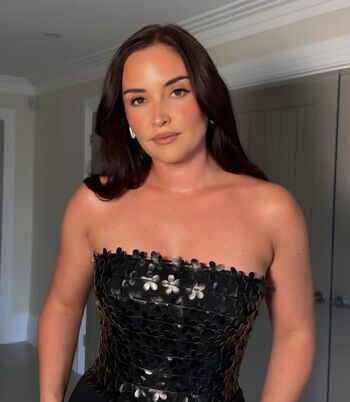 Jacqueline jossa image
