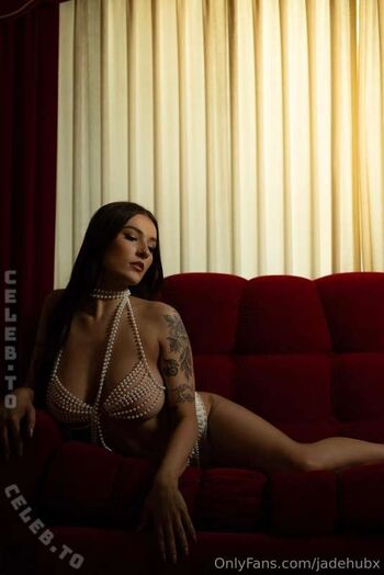 Jade hutchison page 3 image