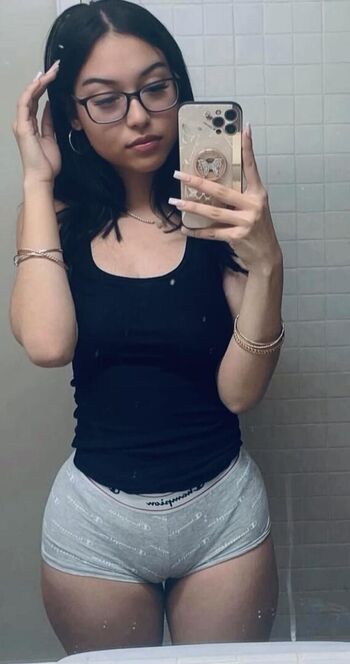 Jadeli rosa 1 page 2 image