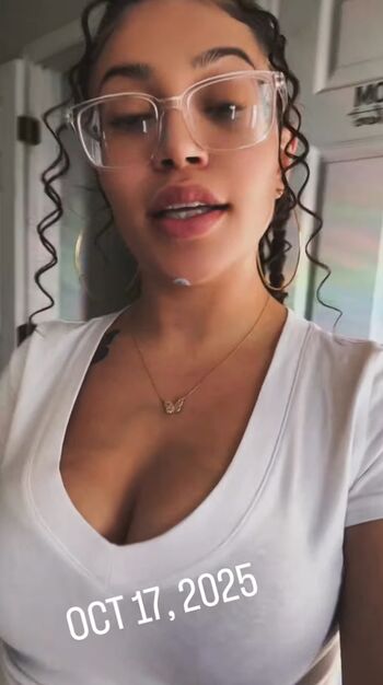 Jadeluvxoxo image
