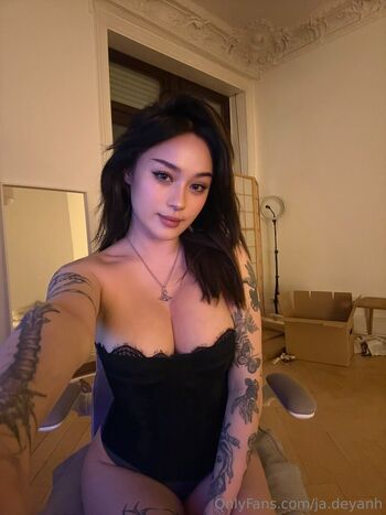 JadeyAnh