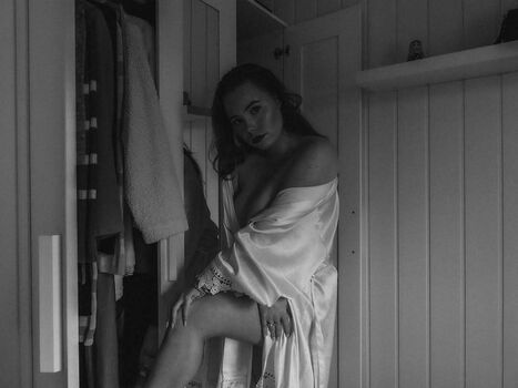 Jana kristina heiland image