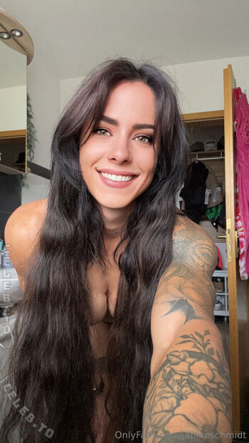 Janine schmidt image