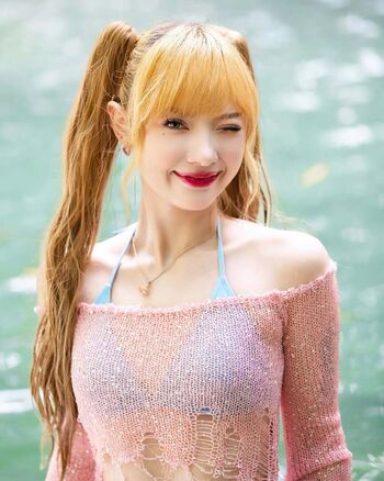 Jannine weigel image