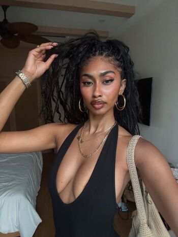 Jasmine chola jasmine blandford image