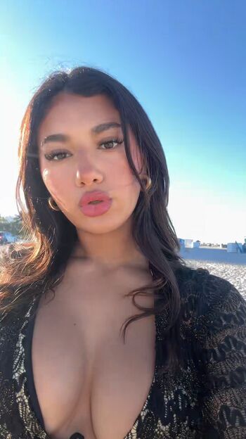 Jasmine lillyyyy 1 page 3 image