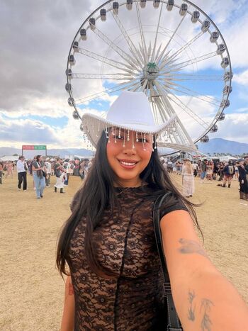 Jaszybeee page 2 image