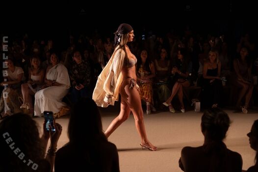 Jayde pollard page 6 image