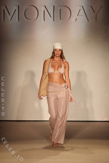Jayde pollard page 2 image