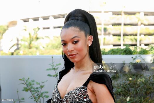 Jaz sinclair image