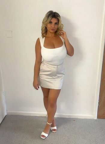 Jazmineblouise image