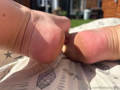jemsbigfeet
