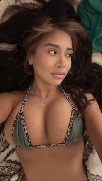 Jenessagarza 69 image