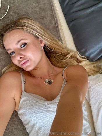 Jenni blue page 2 image