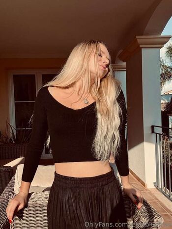 Jenni blue page 2 image