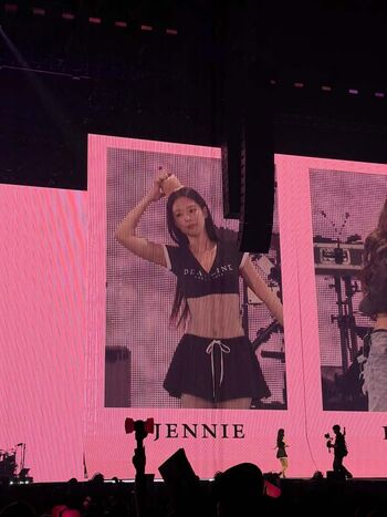 Jennie | BLΛƆKPIИK