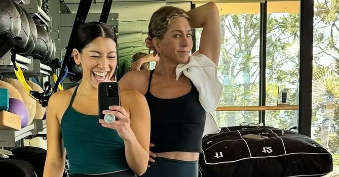 Jennifer aniston image