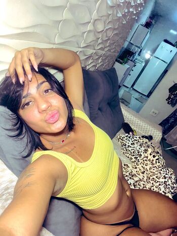 Jenny pimenta image