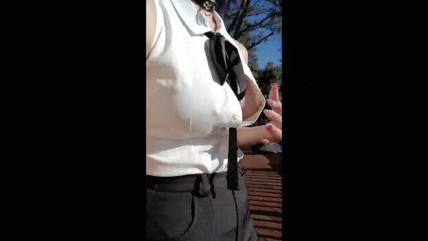 Jennybelly page 2 image