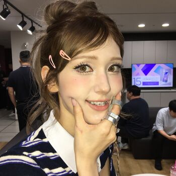 Jeon somi page 2 image