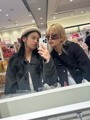Jeon somi image