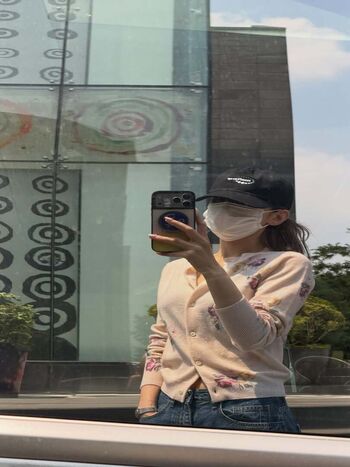 Jeon somi image