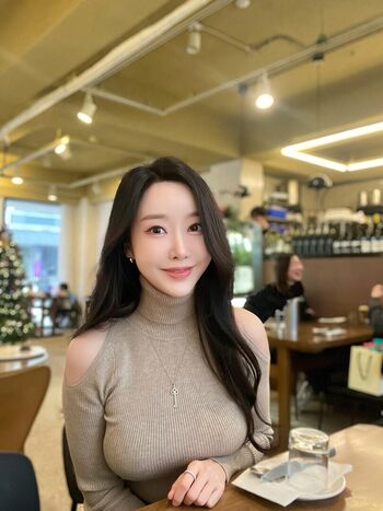 Jeong woo joo image