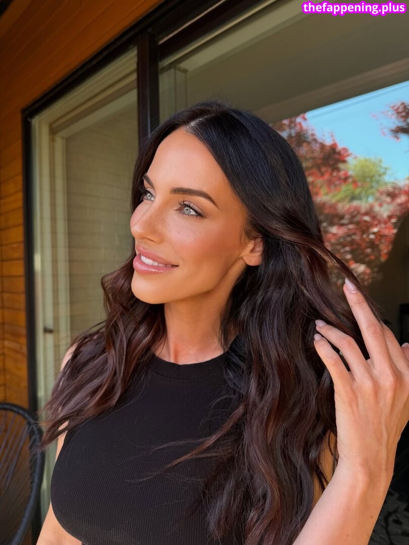 Jessica Lowndes