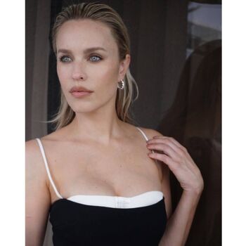 Jessica mcnamee image