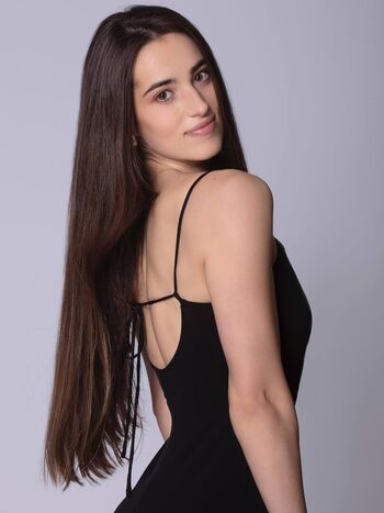 Jessica van den heever image