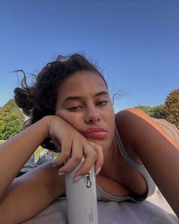 Jessicvpimentel image
