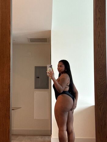 Jiggyjayy2 page 2 image