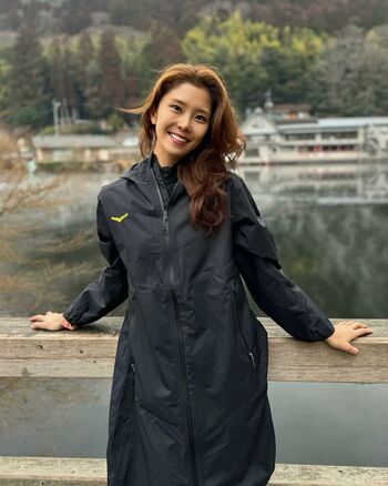 Jihye moon page 2 image