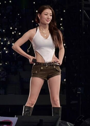 Jihyo page 9 image