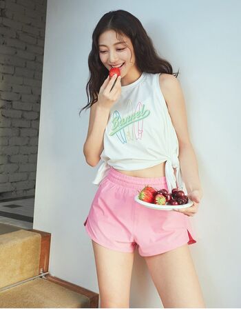 Jihyo page 6 image