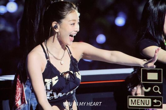 Jihyo page 3 image