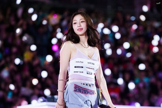 Jihyo page 3 image