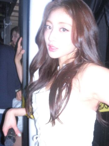 Jihyo page 2 image