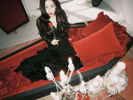 Jihyo page 2 image