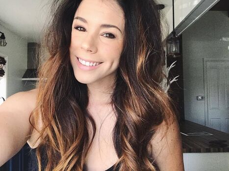 Jillian rose reed image